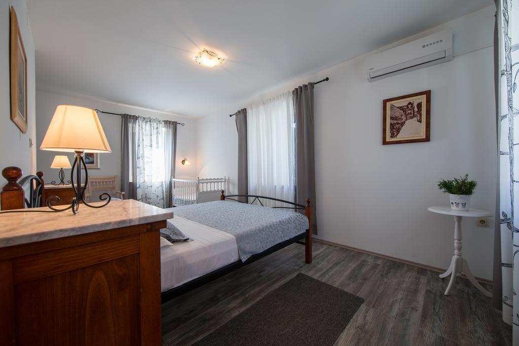 Апартаменты Luxury Mansarda Duplex - City Centre - Stone House Сплит Экстерьер фото