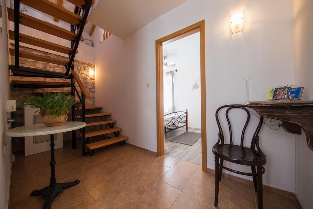 Апартаменты Luxury Mansarda Duplex - City Centre - Stone House Сплит Экстерьер фото